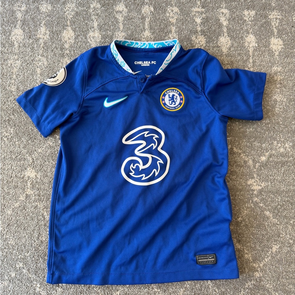 Nike Kids Blue Chelsea FC Jersey custom made in London. Youth medium